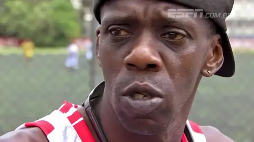 
					Ex-craque de Corinthians e Bahia luta contra vício em crack e vive na rua após perder casa: 'Não sou coitadinho'
				
				