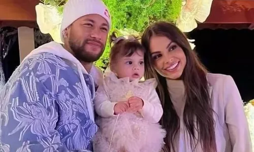 
					Mãe da filha de Neymar rebate ataques após comprar roupas de R$ 50
				
				