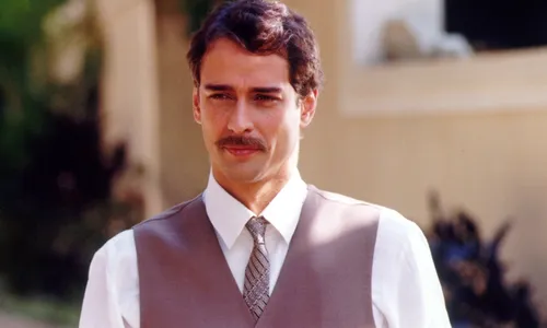 
					Por onde anda Marcello Antony? Ator abandonou a TV e vendeu mansões de luxo aos 61 anos
				
				