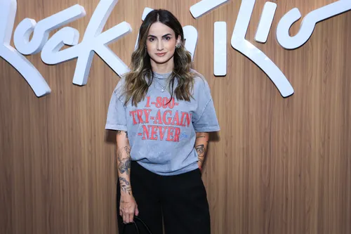 
					Rock in Rio: famosos ousam com couro e mais; veja looks do 2º dia
				
				
