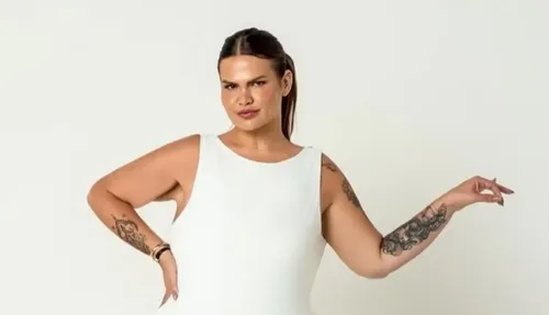 
					Thais Carla é contratada pela Record e apresentará programa
				
				