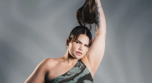
					Thais Carla é contratada pela Record e apresentará programa
				
				