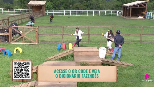 
					A Fazenda 18: Catherine perde a linha e joga cocô de cavalo na cama de rivais
				
				