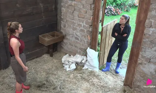 
					A Fazenda 18: Fran bate-boca com Monica em trato: 'Se faz de vítima'
				
				