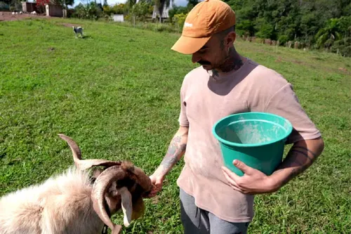 
					A Fazenda 18: quem é Mayk Leão, que levantou suspeitas de OVNIs
				
				
