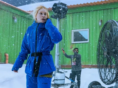 
					'Antártida': suspense com Marina Ruy Barbosa e Lázaro Ramos estreia nos cinemas
				
				