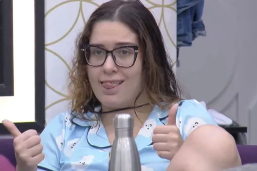 
					Antes e depois choca: Stephanie Gomes fez combo de procedimentos estéticos para 'A Fazenda 18'
				
				