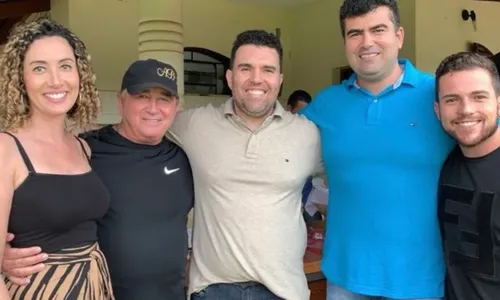 
					Aos 75 anos, Amado Batista abre o jogo sobre filhos com esposa 51 anos mais nova
				
				