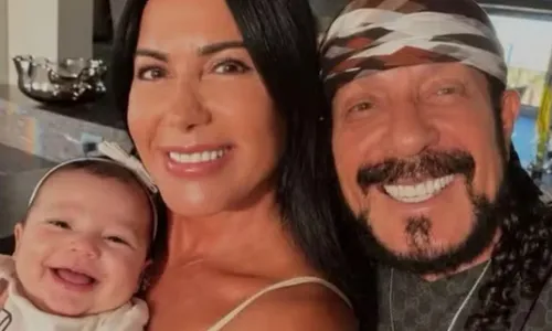 
					Bell Marques abre o coração com texto especial e se declara a neta caçula: 'Continuar brilhando'
				
				