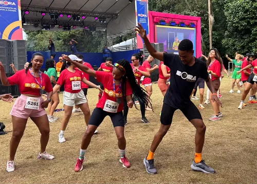 
					BORA Festival reúne multidão em manhã de atividades físicas em Salvador; veja fotos
				
				