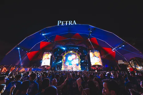 
					Carnaval 2027: Camarote Salvador anuncia Vintage Culture, Mochakk, Carlinhos Brown e mais artistas
				
				