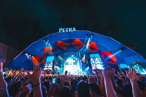 
					Carnaval 2027: Camarote Salvador anuncia Vintage Culture, Mochakk, Carlinhos Brown e mais artistas
				
				