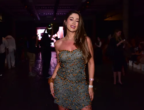 
					Celebridades capricham e esbanjam looks luxuosos no São Paulo Fashion Week; VEJA FOTOS
				
				