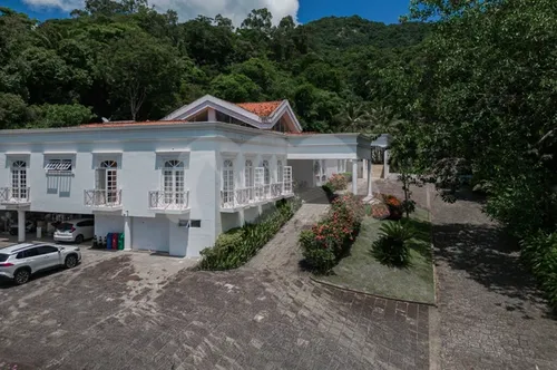 
					Como é a mansão de Renato Aragão, o Didi, que teve penhora ordenada pela Justiça por dívida astronômica de IPTU
				
				