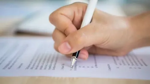 
					Confira concursos abertos na Bahia no mês de outubro; salários chegam a R$ 8,3 mil
				
				