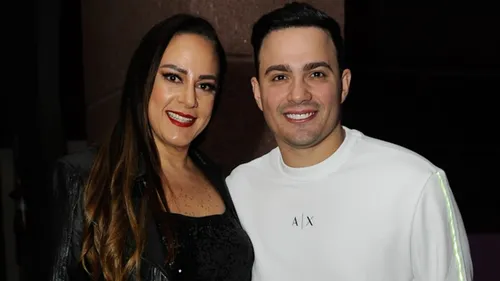
					De político a jogador de futebol: veja quem são os maridos das filhas de Silvio Santos
				
				