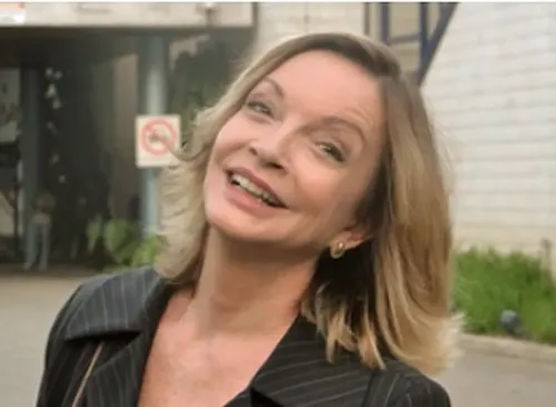 
					Destaque em A Nobreza do Amor, Lesliana Pereira foi Miss Angola; relembre atores gringos que fizeram sucesso em novelas
				
				