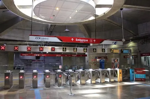
					Eleições 2026: metrô de Salvador terá passagem gratuita no dia do 1º turno
				
				