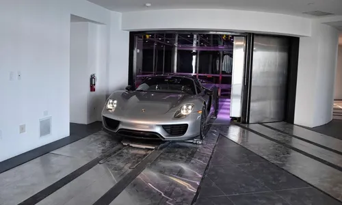 
					Elevador para carro e piscina privativa: os detalhes do apartamento que Zé Felipe emprestou para Virginia nos EUA
				
				