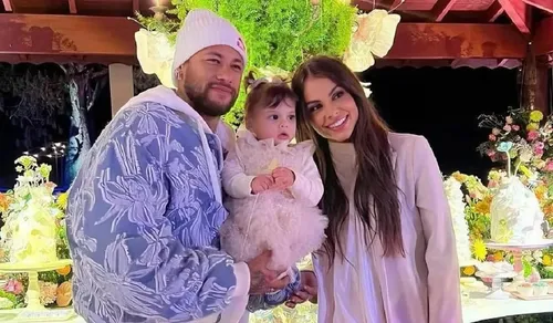 
					Entenda por que Amanda Kimberlly acionou a polícia após caso grave com filha de Neymar
				
				