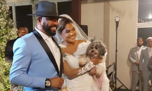 
					Esposa de Silvanno Salles sobre suposta traição: 'Deixa ele ser feliz'
				
				