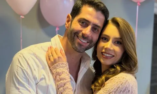 
					Ex-BBB lamenta morte da filha com 29 dias de vida e ganha apoio de famosos
				
				