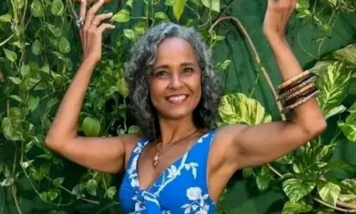 
					Ex-Cheiro de Amor, Carla Visi é internada às pressas com infecção; saiba estado de saúde
				
				