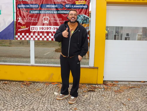
					Famosos votam no 2º turno das Eleições 2026; FOTOS
				
				