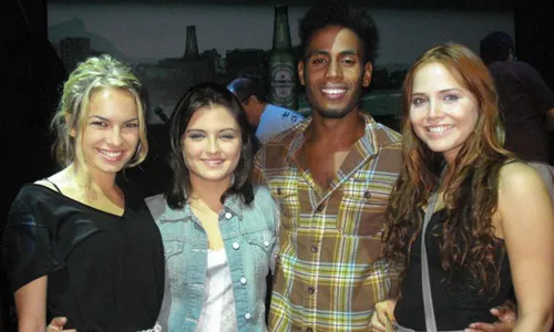
					Leticia Colin fica aos prantos e faz forte desabafo em velório de Lua Blanco: 'Choque'
				
				