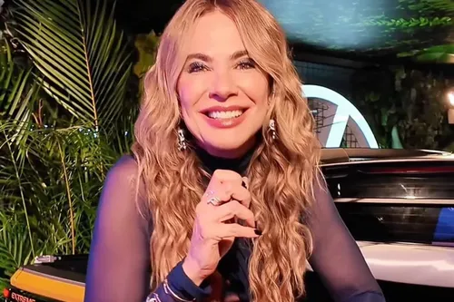 
					Luciana Gimenez não perdoa e cobra na Justiça mais de R$ 110 mil de ex-cabeleireiro
				
				