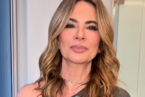 
					Luciana Gimenez não perdoa e cobra na Justiça mais de R$ 110 mil de ex-cabeleireiro
				
				