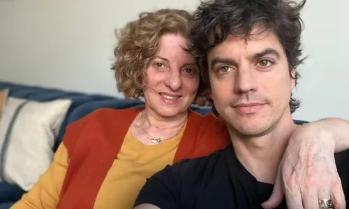 
					Mãe de Luciano Huck faz rara aparição e revela fuga do filho após ameaça de morte; saiba quem é Marta Dora Grostein
				
				
