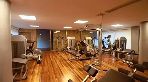 
					Mansão de R$ 250 milhões de Márcio Garcia à venda tem bunker, praia privativa e cinema que vira boate; veja fotos
				
				