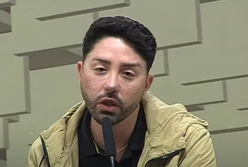 
					Rico Melquiades expõe ameaças e medo após ação do MPE: 'Amedrontado'
				
				