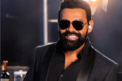 
					Pablo é acusado de calote de R$ 455 mil e se explica após cancelar shows nos EUA
				
				