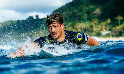 
					Paolla Oliveira com novo amor: conheça João Chianca, surfista e irmão de ex-BBB
				
				
