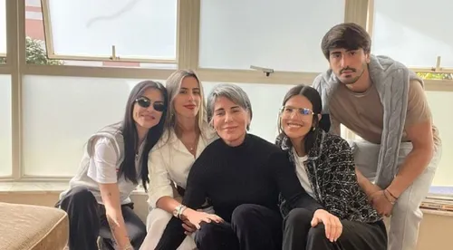 
					Quem é Bento Morais? Caçula gato de Gloria Pires faz 22 anos e surpreende com talento secreto
				
				