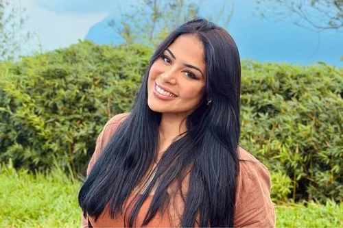 
					Quem é Gisele Nascimento, cantora gospel cujo filho é suspeito de matar o tio para defendê-la
				
				