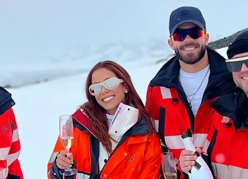 
					Quem é Pipo Marques? Noivo de Mari Gonzalez é filho de famoso e já ficou com Anitta e Nicole Bahls
				
				