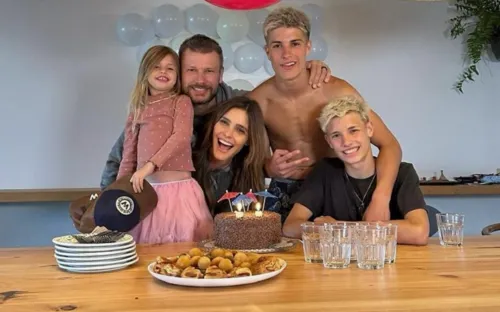 
					Quem são João e Francisco Hilbert? Gêmeos gatos de Fernanda Lima e Rodrigo Hilbert roubam a cena na Festa MASP
				
				