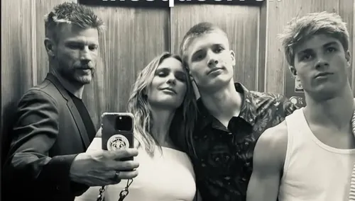 
					Quem são João e Francisco Hilbert? Gêmeos gatos de Fernanda Lima e Rodrigo Hilbert roubam a cena na Festa MASP
				
				