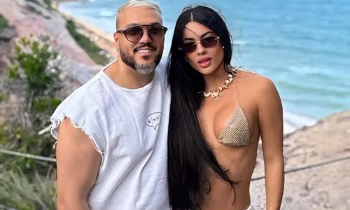 
					Rayane Figliuzzi expõe conversa com Belo e faz ameaça após suposto pedido de R$ 10 milhões
				
				