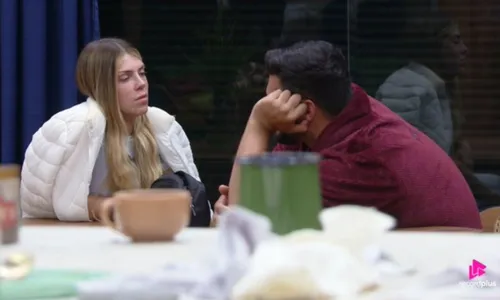 
					Resumo A Fazenda 18: Ana Bruna acusa Record, Darlin ameaça desistência e Daniel se revolta
				
				