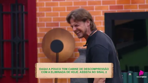 
					Resumo A Fazenda 18: Daniel toca o terror e discute com Thaíde, Mônica ataca ator e Darlin e Maíra voltam a brigar
				
				
