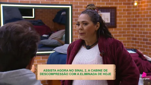 
					Resumo A Fazenda 18: Daniel toca o terror e discute com Thaíde, Mônica ataca ator e Darlin e Maíra voltam a brigar
				
				