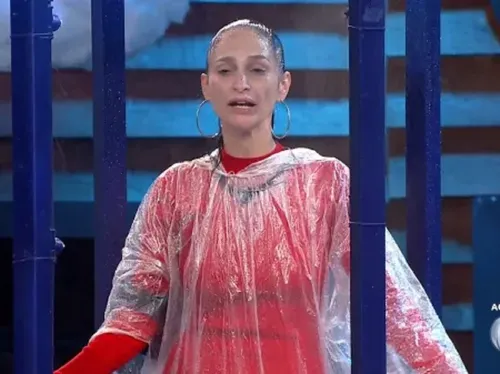
					Resumo A Fazenda 18: Ivete Sangalo vira assunto, elenco decepciona, Renê e Ana terminam pela 3ª vez
				
				