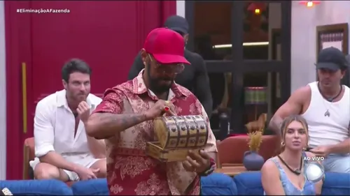 
					Resumo A Fazenda 18: Renê expõe bomba, Ana Bruna surta, Ariela volta atacando e Fran vai para a Baia
				
				