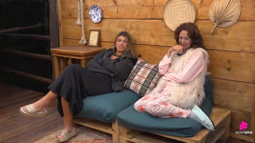 
					Resumo A Fazenda 18: Renê expõe bomba, Ana Bruna surta, Ariela volta atacando e Fran vai para a Baia
				
				