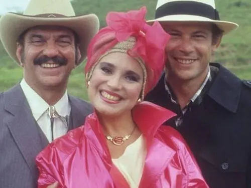 
					Roque Santeiro: quem é o autor da novela, que volta para a Globo em 2026
				
				