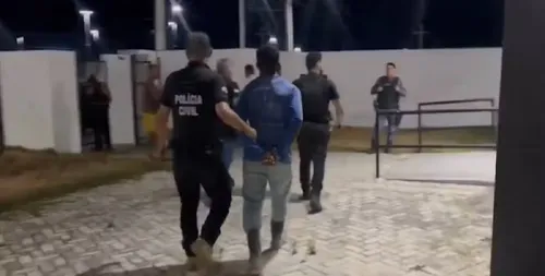 
					Suspeito de matar homem e jogar corpo em poço de mineração é preso na Bahia
				
				